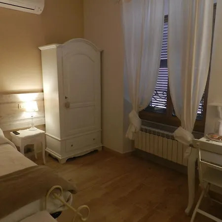 Pensjonat A 4 Passi Dal Mare 2*