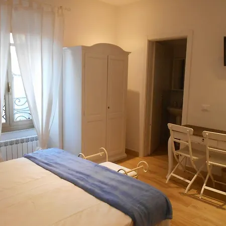 A 4 Passi Dal Mare 2* La Spezia